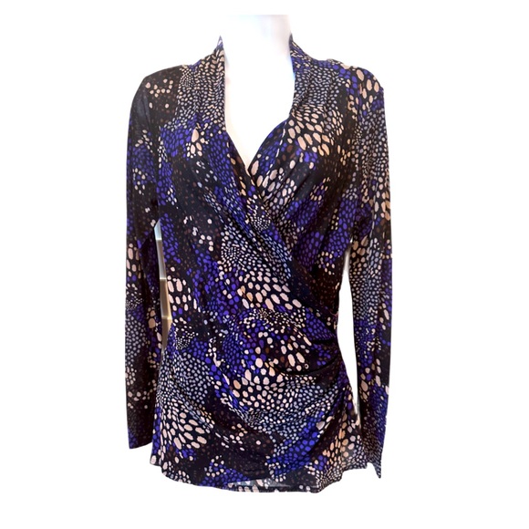 Karen Kane Sheer Top Size L
Purple, Black & Beige w/ Wrap Front
Shirred at Side - Picture 2 of 4